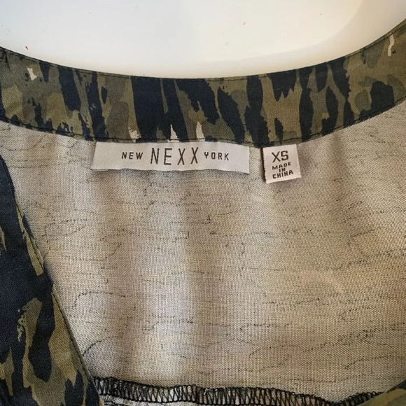 Nexx Collarless Silk Blouse - Picture 6 of 6